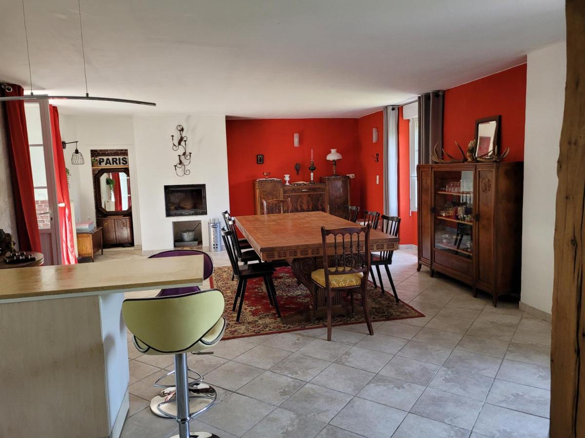 Maison De Vacances Asnieres-sur-Blour Zewnętrze zdjęcie